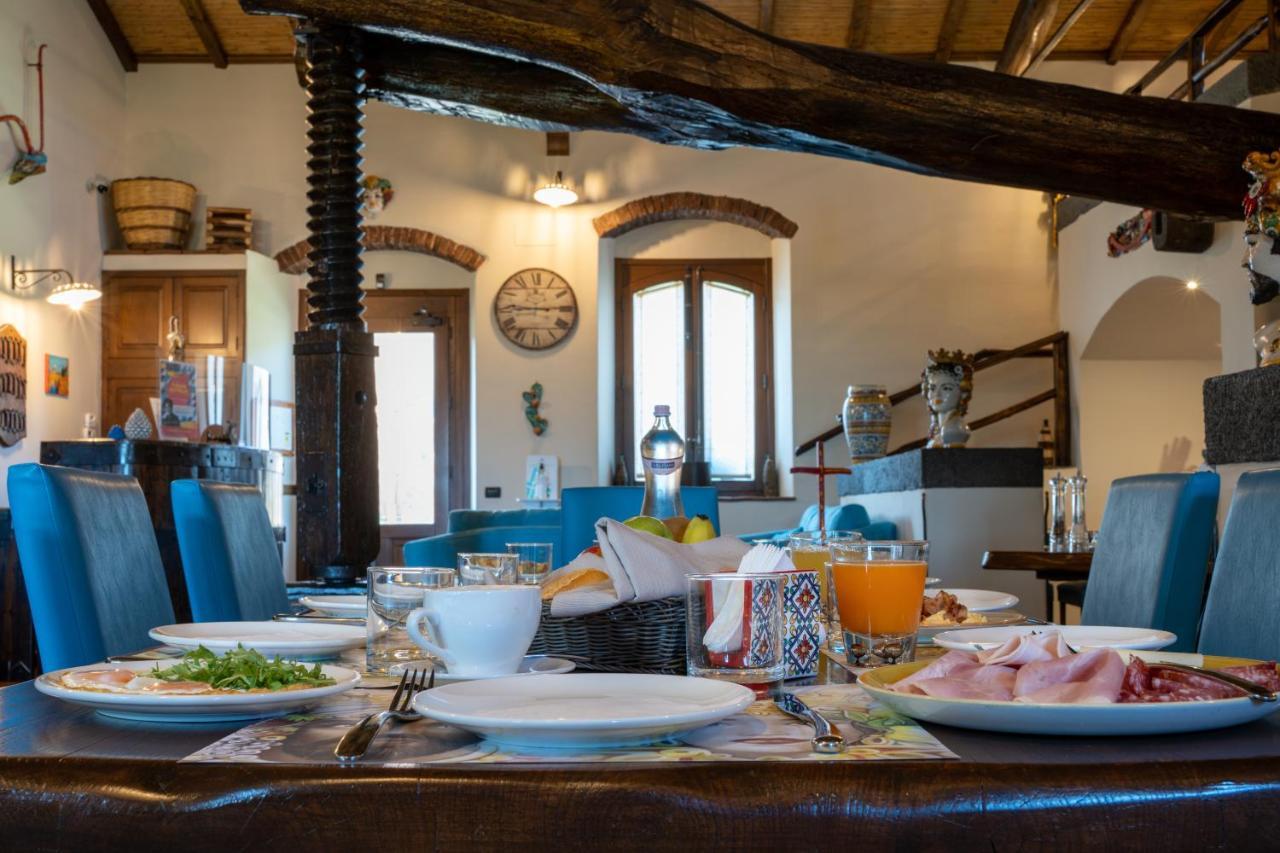Etna Quota Mille Boutique Hotel, Typical Sicilian Food & Wine Randazzo Kültér fotó