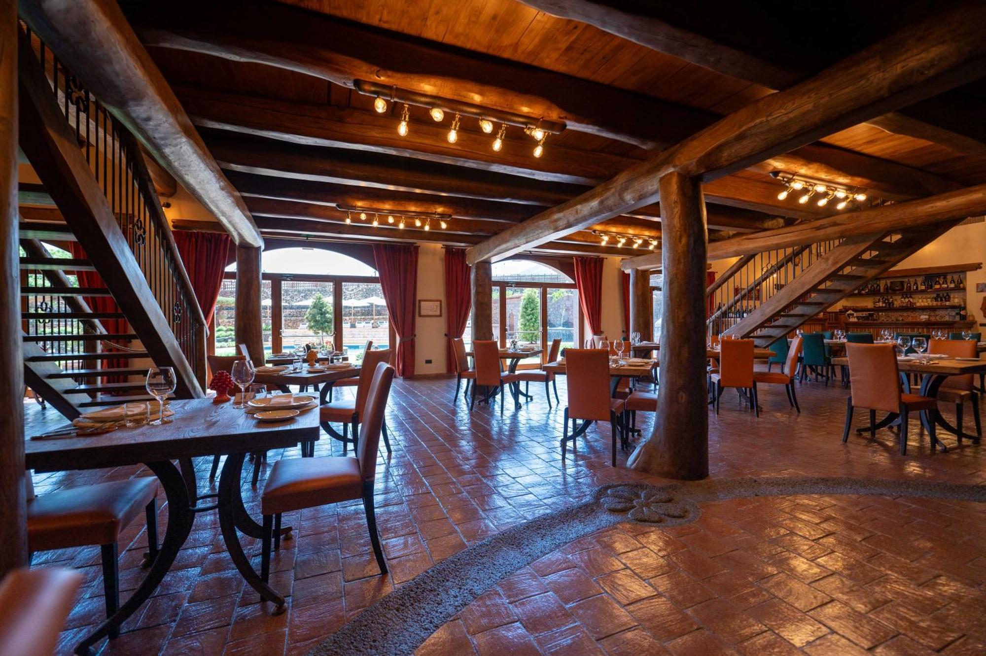 Etna Quota Mille Boutique Hotel, Typical Sicilian Food & Wine Randazzo Kültér fotó